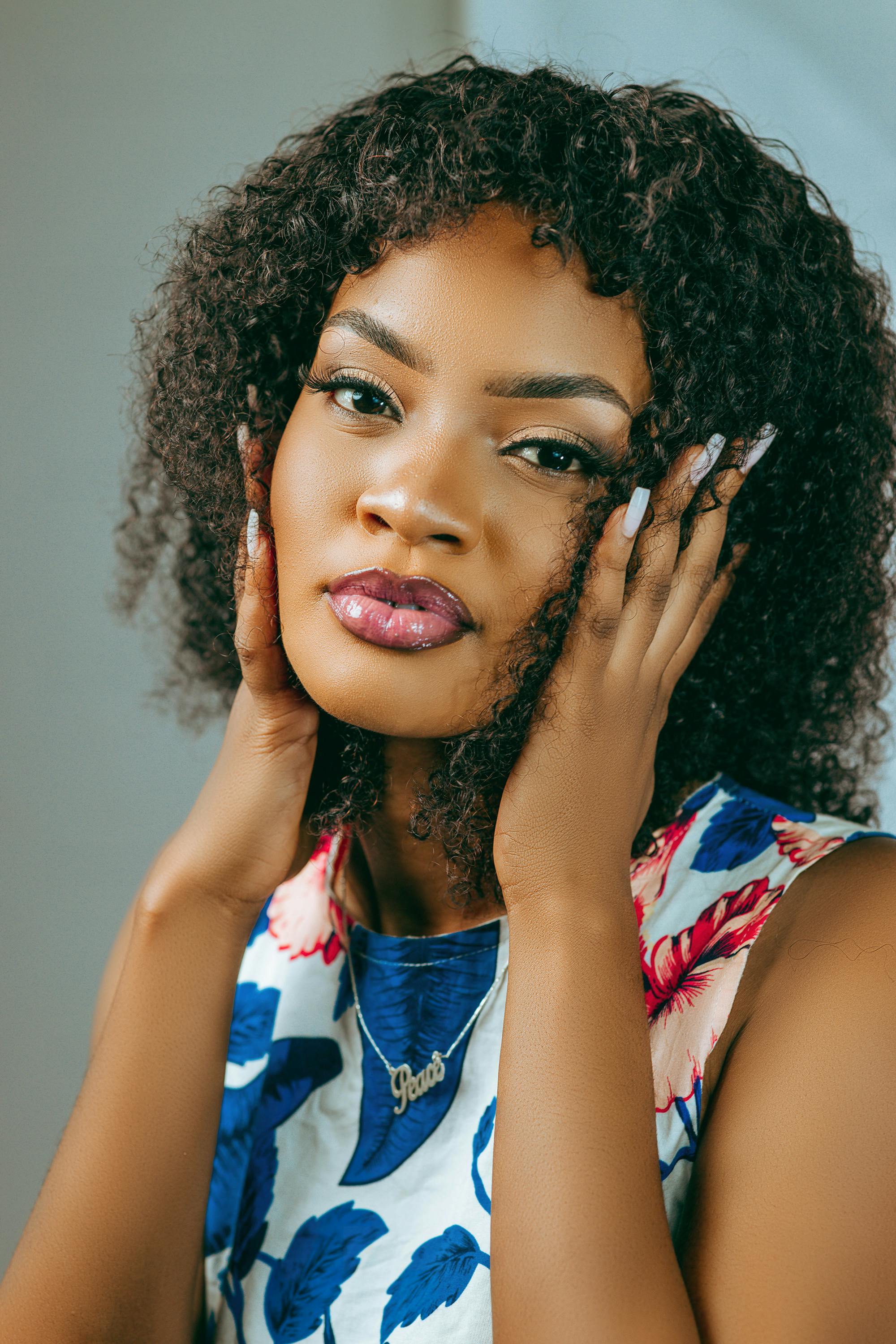 《夜灯守望》海报